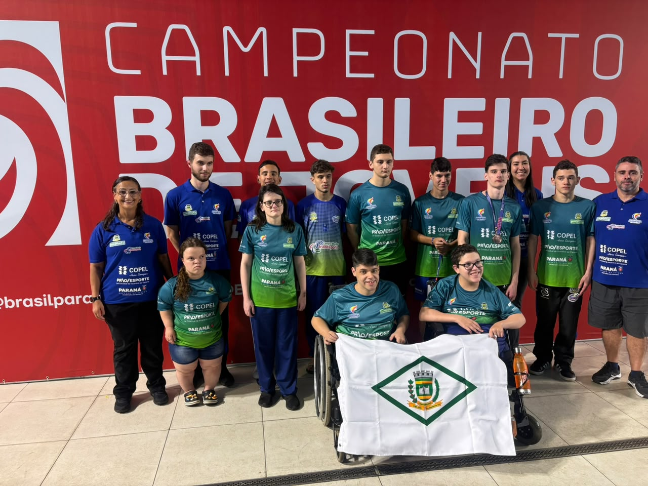 Atletas paradesportivos de Campo Mourão conquistam medalhas no Campeonato Brasileiro de Jovens de Natação