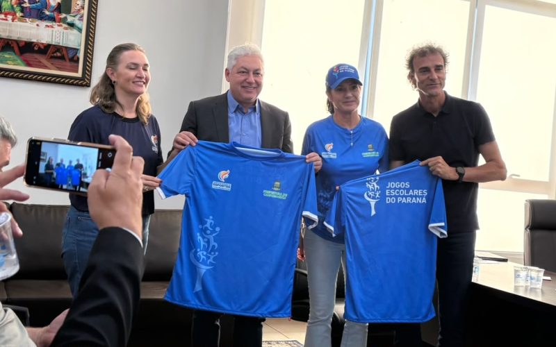 Campeão olímpico Emanuel Rego destaca o poder transformador do esporte em visita à Prefeitura de Campo Mourão