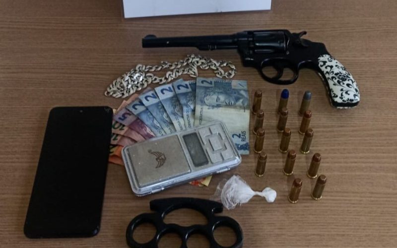 Fim de semana implacável: Polícia Militar prende quatro agressores em Campo Mourão e asfixia rede de violência doméstica