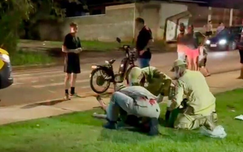 Noite de acidentes graves deixa ciclistas feridos em Campo Mourão
