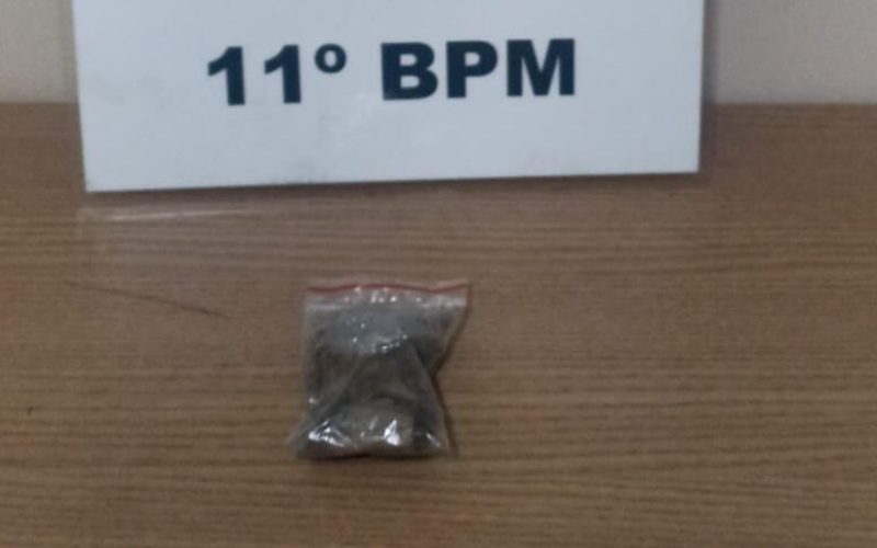 Homem é preso em flagrante por importunação sexual e posse de drogas no Centro de Campo Mourão