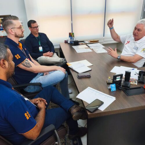 Prefeito de Campo Mourão apresenta demandas e cobra soluções da Copel