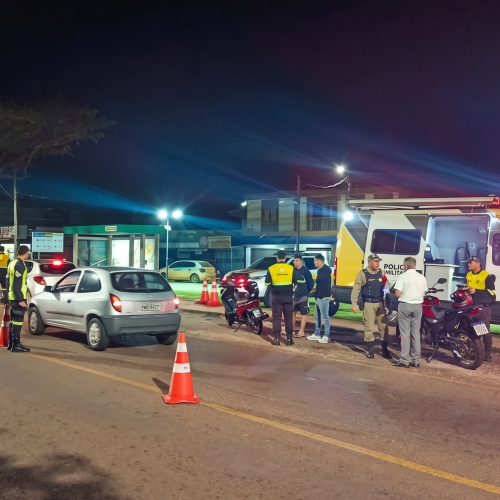 Operação Lei Seca aborda veículos e motoristas no centro de Campo Mourão