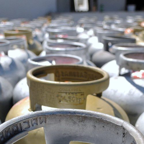 Procon de Campo Mourão divulga nova pesquisa de preços do gás de cozinha e combustíveis