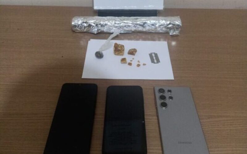 PM prende dois suspeitos de tráfico e recupera celular furtado em Campo Mourão