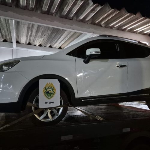 Veículo Abandonado é Encontrado com Marcas de Disparos em Campo Mourão