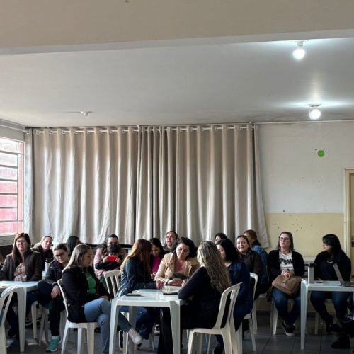 Rede municipal de Campo Mourão retoma aulas nesta terça-feira (29); escolas e cmeis se organizaram nesta segunda com reuniões pedagógicas