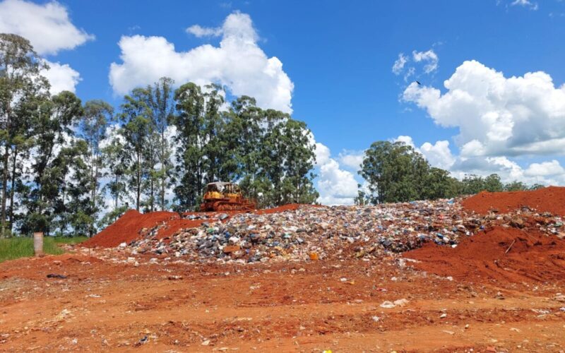 Aterro sanitário recebe mais de 70 toneladas de resíduos por dia