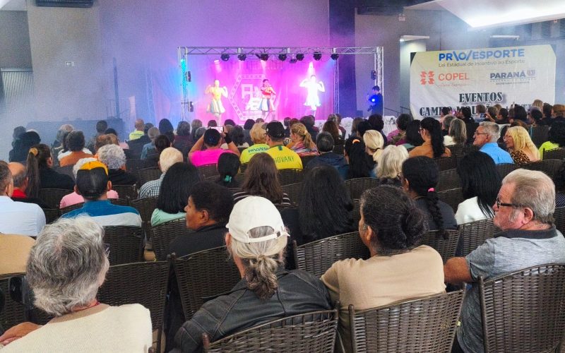 Idosos participam da Semana da Qualidade de Vida em Campo Mourão
