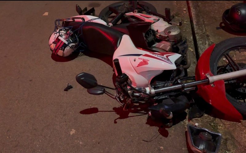 Jovem fica gravemente ferido em colisão entre ônibus e moto no Jardim Mário Figueiredo