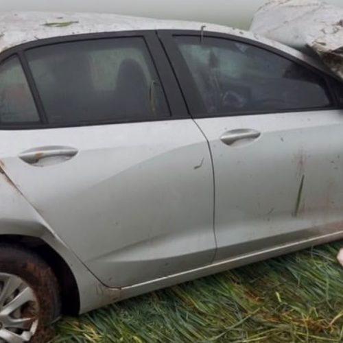 CAPOTAMENTO NA PR-558 DEIXA MOTORISTA FERIDO NA MANHÃ DE DOMINGO