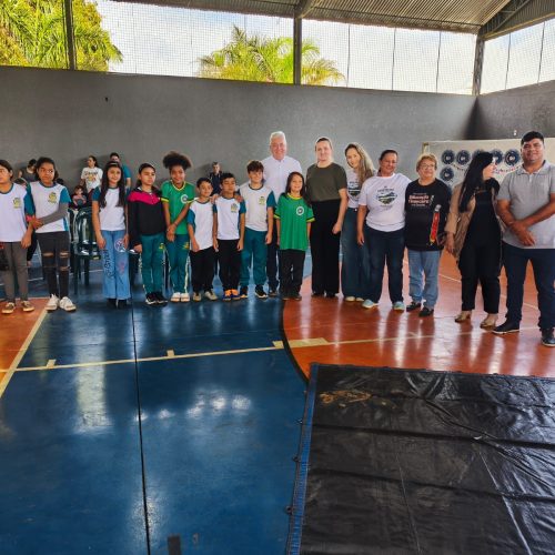 Ato cívico marcou aniversário do distrito de Piquirivaí