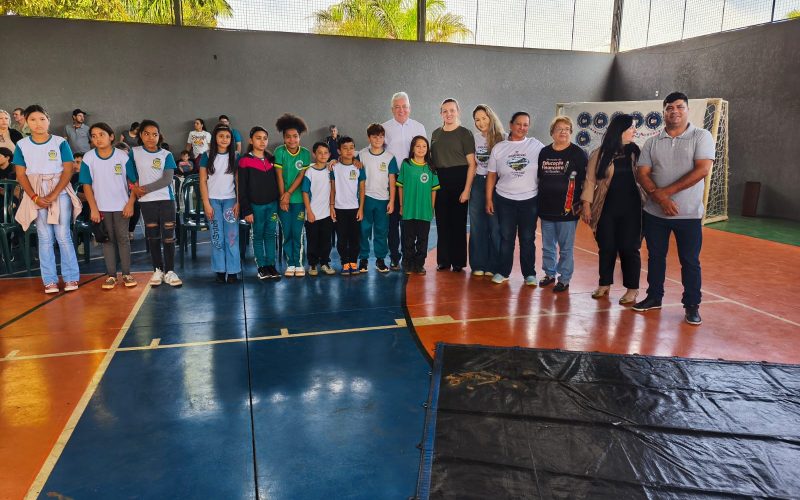 Ato cívico marcou aniversário do distrito de Piquirivaí