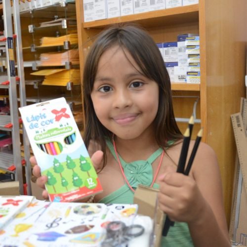 Prefeitura alerta para prazo de utilização dos vouchers de material e uniforme escolar