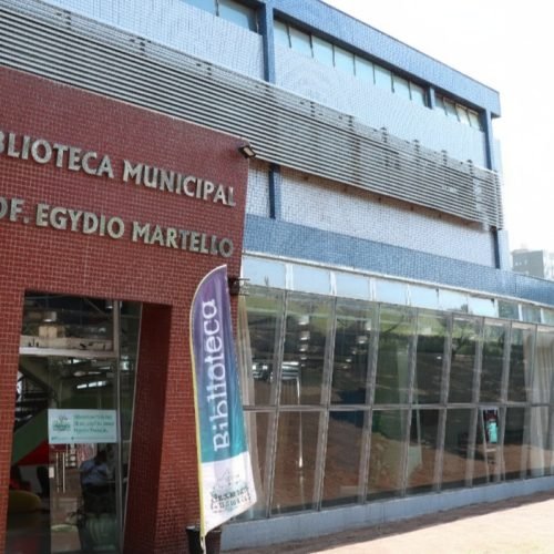 Semana Nacional do Livro: Biblioteca Municipal de Campo Mourão promove doação de livros e atividades culturais
