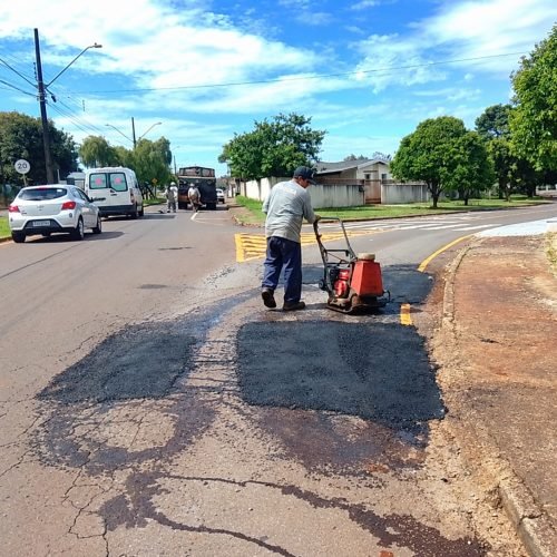 Prefeitura realiza operação tapa-buracos para recuperar vias de Campo Mourão