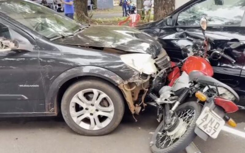 Acidente no Centro de Campo Mourão Envolve Quatro Veículos e Deixa Três Feridos