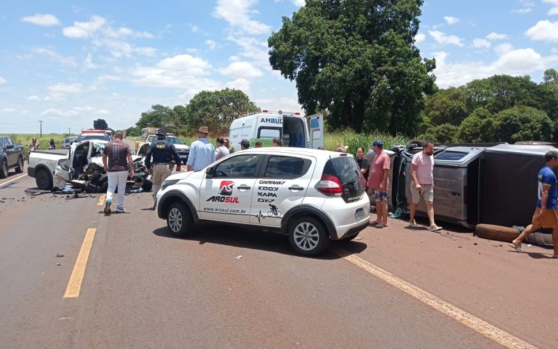 Colisão frontal entre S10 e Saveiro deixa dois feridos graves na BR-369