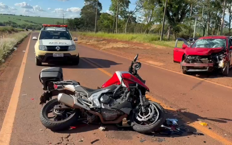 Grave acidente na PR-558 deixa motociclista ferido em Campo Mourão