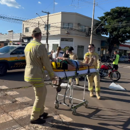 Acidente entre duas motocicletas mobilizou o Corpo de Bombeiros no centro de Campo Mourão