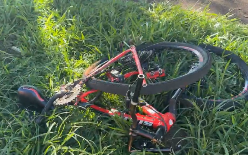 Adolescente fica gravemente ferido após ser atropelado por carreta em Campo Mourão