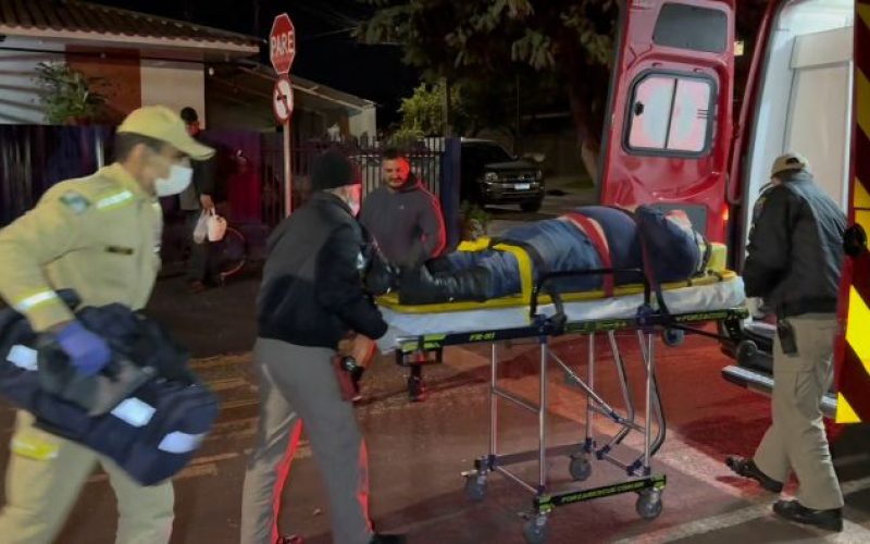 Motorista Bêbado Causa Acidente e Fere Motoboy em Campo Mourão