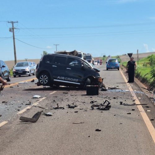 Acidente fatal entre carro e caminhão na PR-317