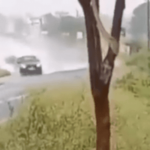 Aquaplanagem, já ouviu falar? Se liga nesta dica!