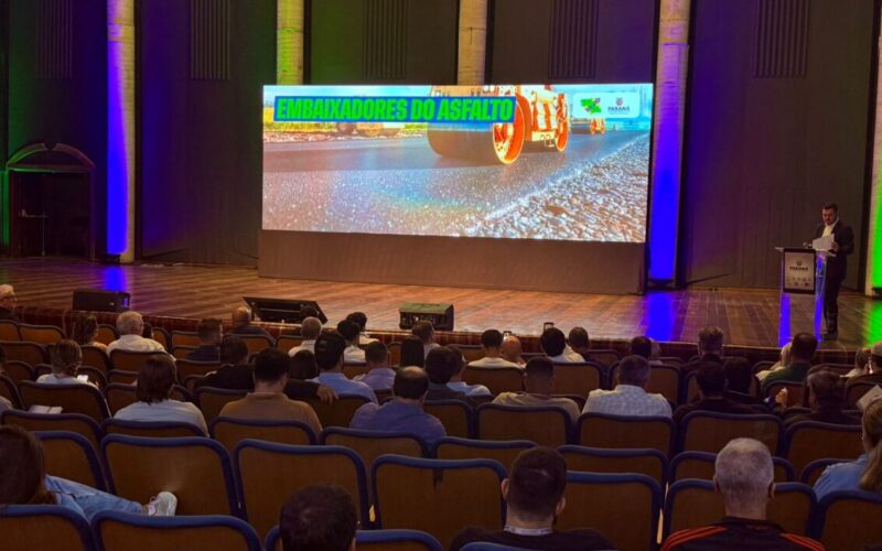 Prefeitura de Campo Mourão fortalece parcerias e participa do evento “Embaixadores do Asfalto” em Curitiba