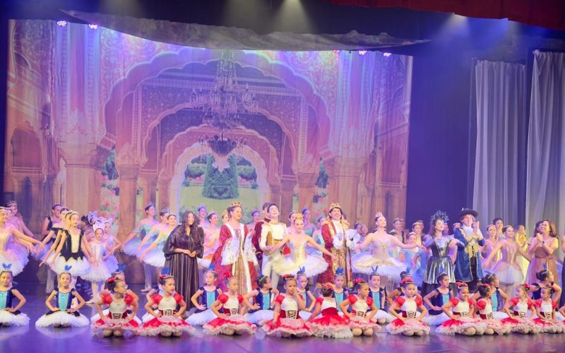 Espetáculo “A Bela Adormecida” encanta público na estreia e segue até sábado em Campo Mourão