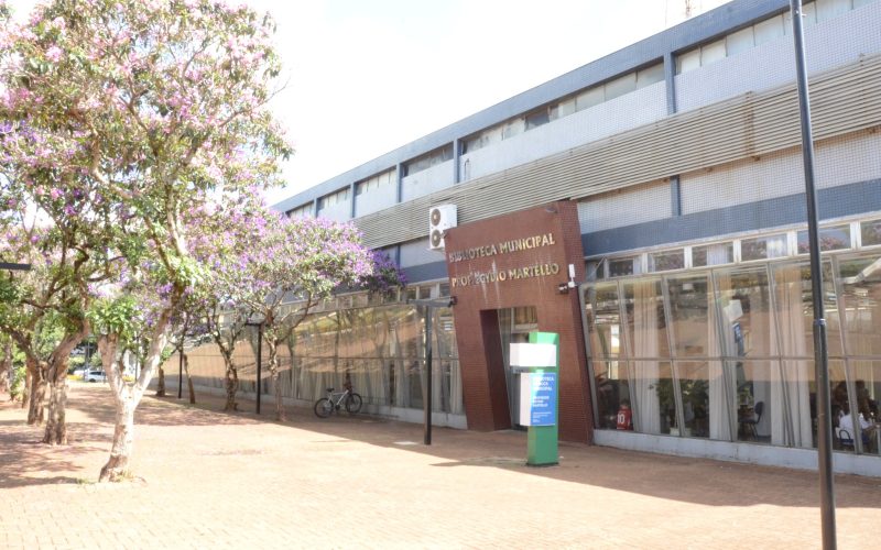 Bibliotecas de Campo Mourão facilitam acesso da população à leitura