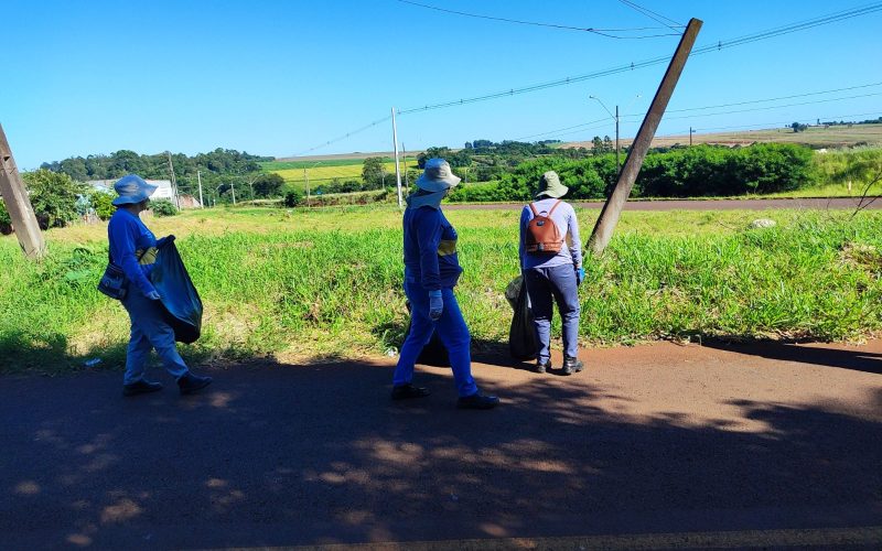 Campo Mourão realiza caminhada ecológica na Vila Guarujá para combater a dengue