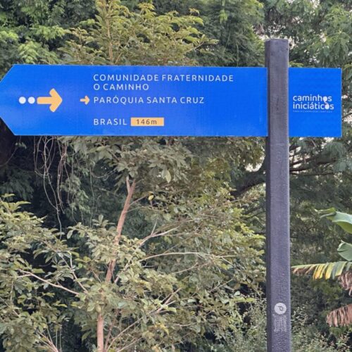 Campo Mourão recebe sinalização do Caminho Iniciático de Santiago para impulsionar o turismo religioso no Paraná