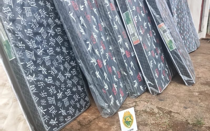 Funcionário é preso suspeito de desviar e furtar 35 colchões de empresa em Janiópolis