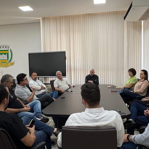 Campo Mourão discute implantação de escritório de compras públicas para fortalecer empresas locais e regionais