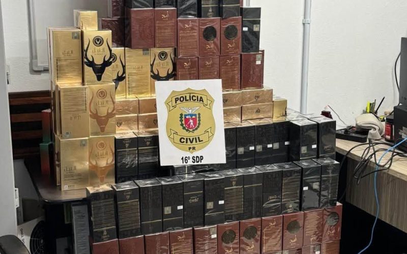 POLÍCIA APREENDE 5 MIL ÓCULOS E PERFUMES EM CAMPO MOURÃO APÓS DENÚNCIA DE DROGAS