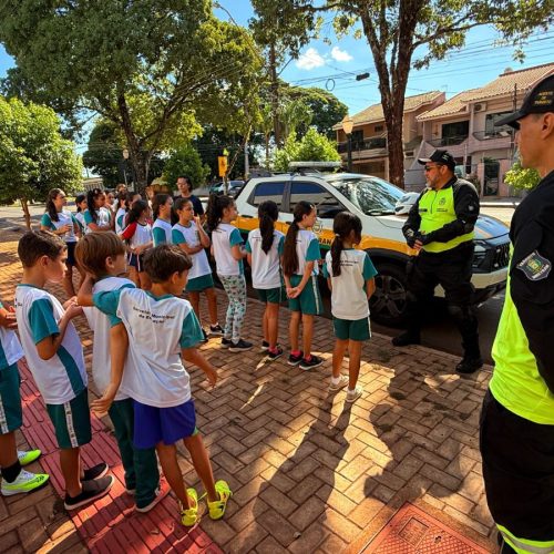 Educação para o trânsito é trabalhada com alunos da Escola Municipal Gurilândia em Campo Mourão