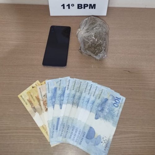 Homem e familiar são presos em Campo Mourão por tráfico, adulteração veicular, lesão corporal e injúria