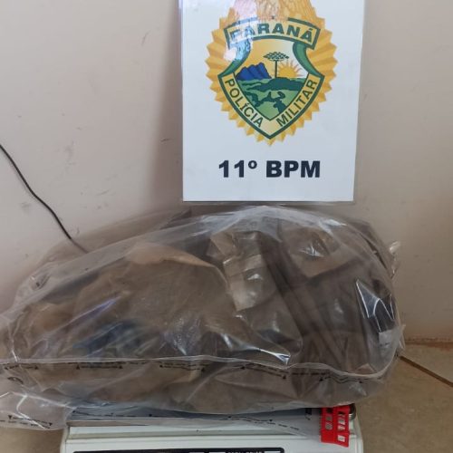 Trabalhadores da limpeza pública encontram mais de 13kg de maconha em canteiro central de avenida em Campo Mourão