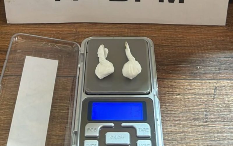 Homem é encaminhado ao 11º BPM após desentendimento familiar por posse de drogas em Campo Mourão