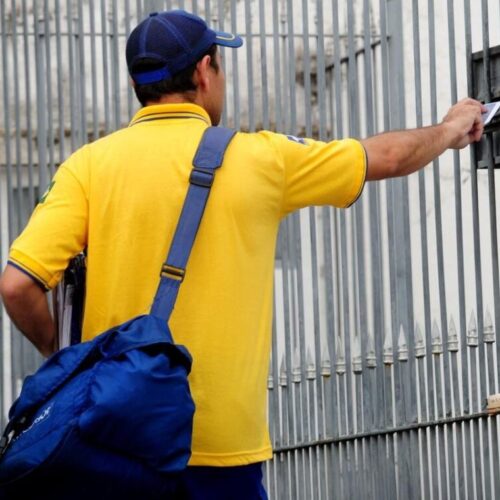 Boletos para pagamento do IPTU 2025 começam ser entregues nas residências em Campo Mourão