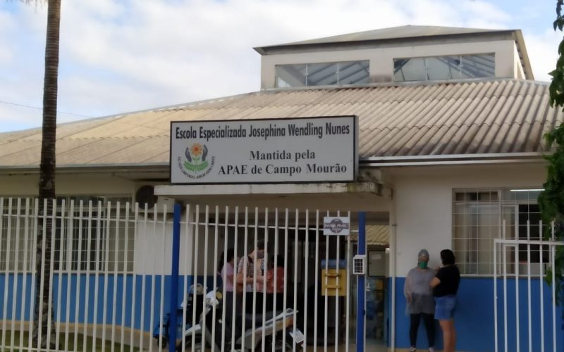 Imposto de Renda pode ajudar 11 entidades que atendem crianças e idosos em Campo Mourão