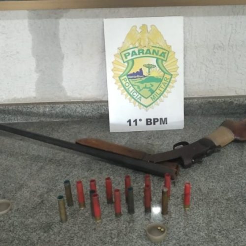 Homem é preso por agressão, ameaça e posse ilegal de arma em Mamborê