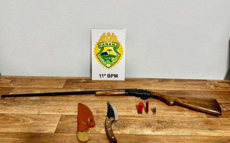 Homem é preso e adolescente apreendido após atirarem contra residência por vingança no Distrito de Ivailândia
