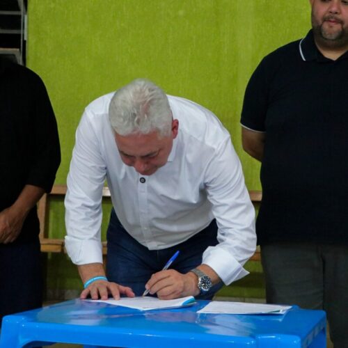 Prefeitura de Campo Mourão e Araruna firmam convênio para melhorias na Estrada da Comunidade Rural Alto do Divino