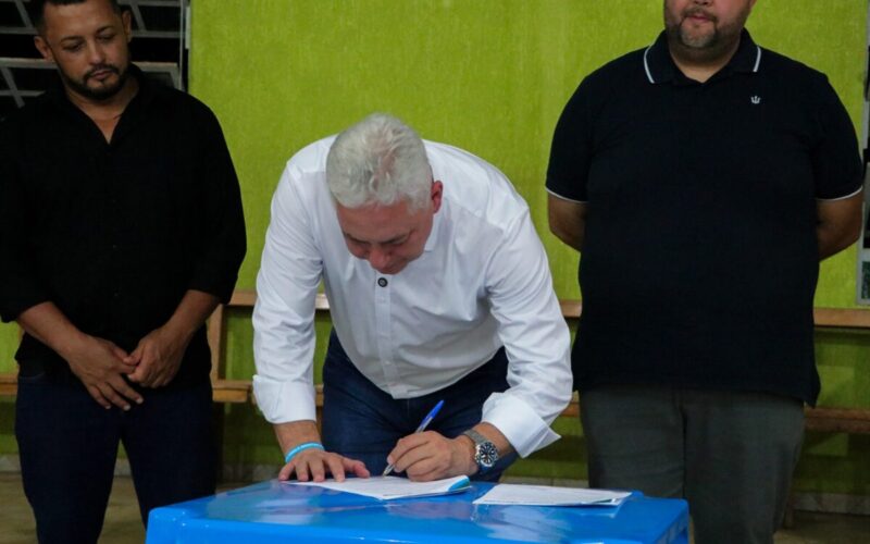 Prefeitura de Campo Mourão e Araruna firmam convênio para melhorias na Estrada da Comunidade Rural Alto do Divino