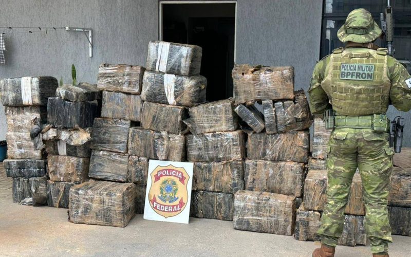 FICCO apreende quase 1,5 tonelada de maconha em caminhão de tecidos em Campo Mourão