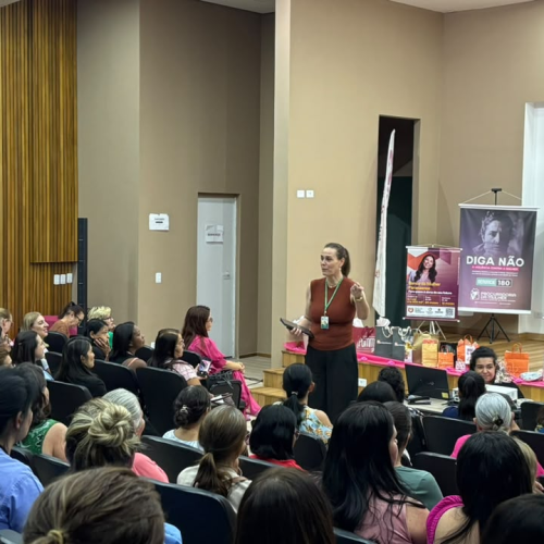 Conexão Rosa reúne mulheres em tarde de informação, acolhimento e incentivo ao autocuidado em Campo Mourão
