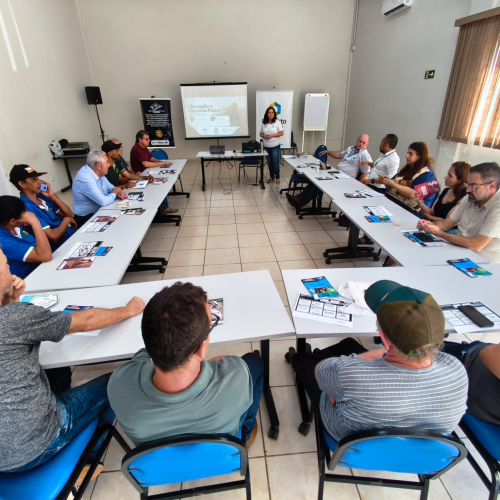 Agricultores familiares recebem orientações sobre microcrédito rural