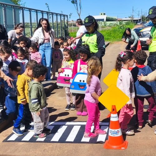 Diretran realiza aula de trânsito para crianças do CMEI Nossa Senhora de Fátima